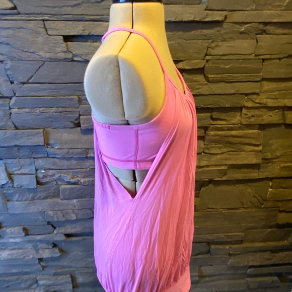 lululemon athletica Tops - Pretty in pink but sting like a bee: Lululemon